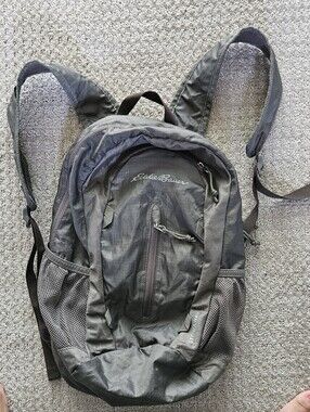 Eddie Bauer  Men's Lightweight Backpack
